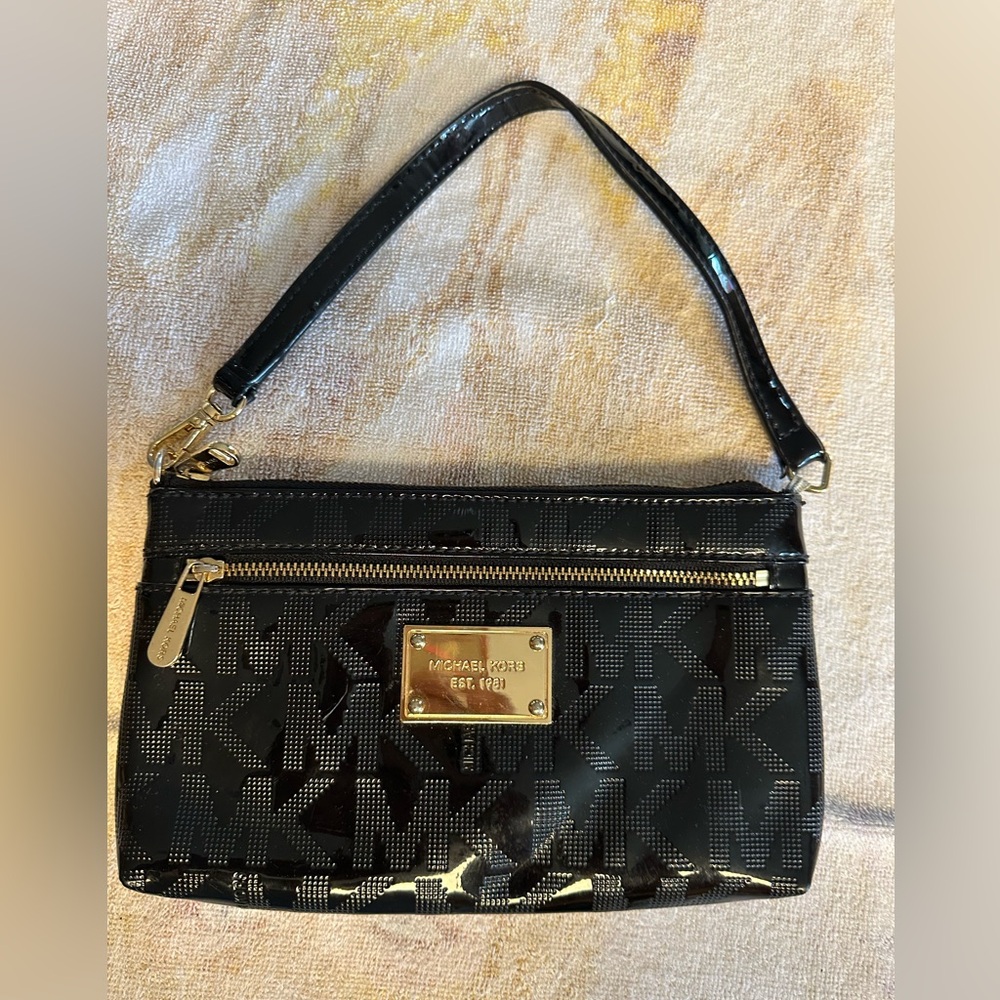 Michael Kors Black Patent Leather Wristlet